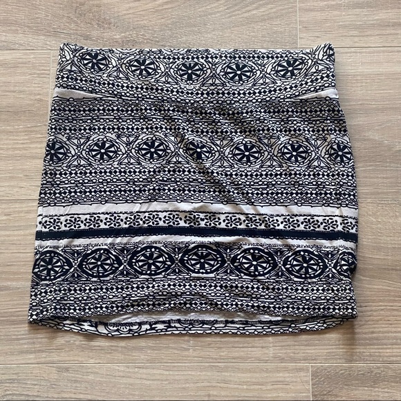 Rip Curl Mini Skirt. Size Small 🏝 - Picture 2 of 6